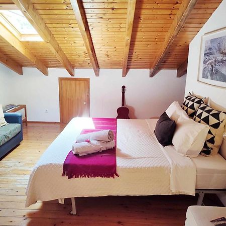 Homestay Attic Private Bedroom Алжезур Екстериор снимка